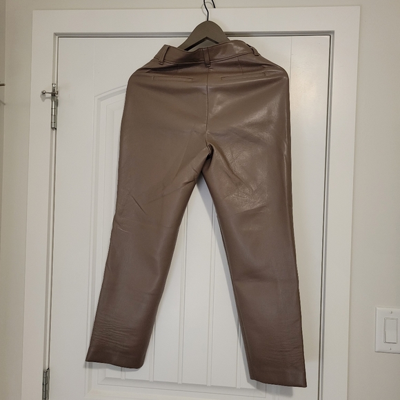 Babaton vegan leather straight pants - Picture 2 of 4